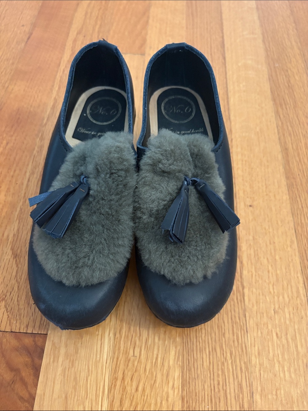 No. 6 clogs 37